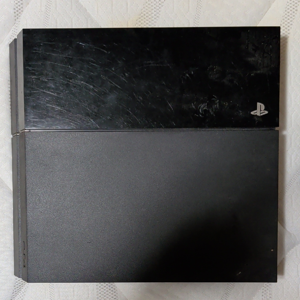 Sony PS4 Slim Console - Black Two-Tone Design
